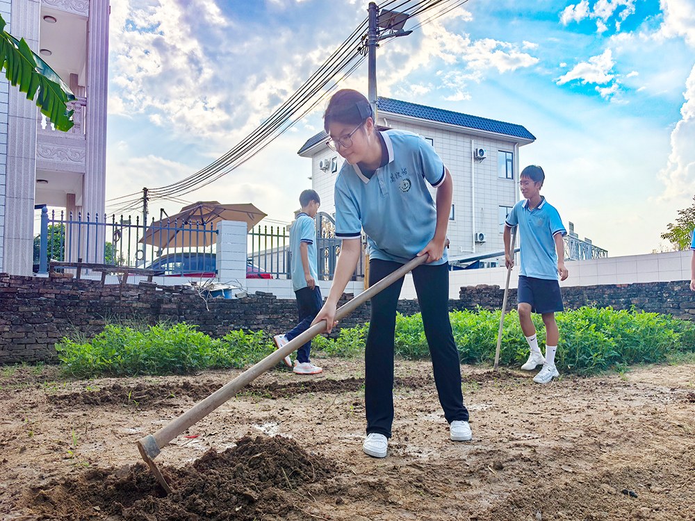 开封正规收叛逆期孩子的学校怎么联系